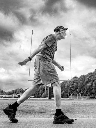 Int Mono_HM_David Kravitz_Striding Out